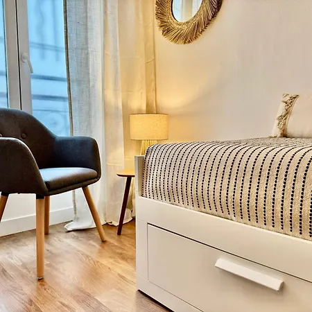 Petit * Παρίσι